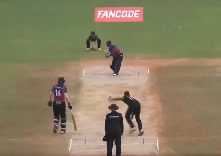 Aravind Akash RS anchors Kings with 31-ball 65