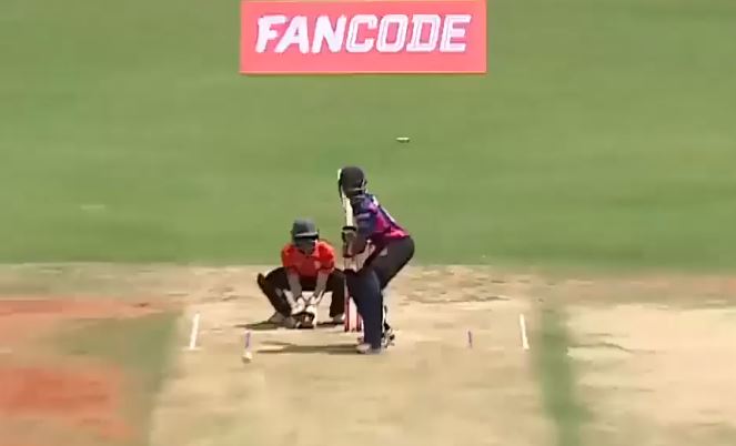 65* off 26! Aravind Akash RS hits a blistering knock