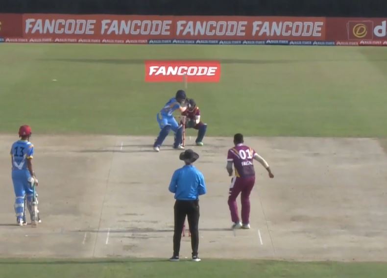Ethan D'souza powers Emirates Blues' charge with 84