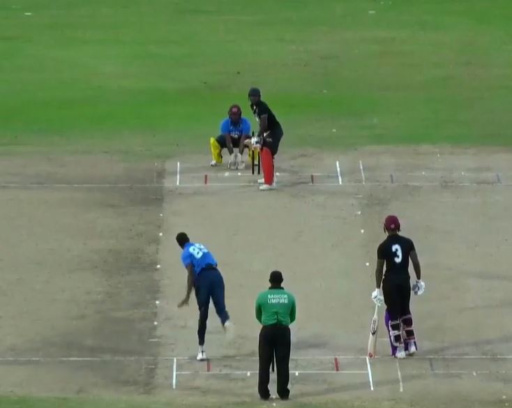 Buoyant Renegades floor Chargers by 6 wickets