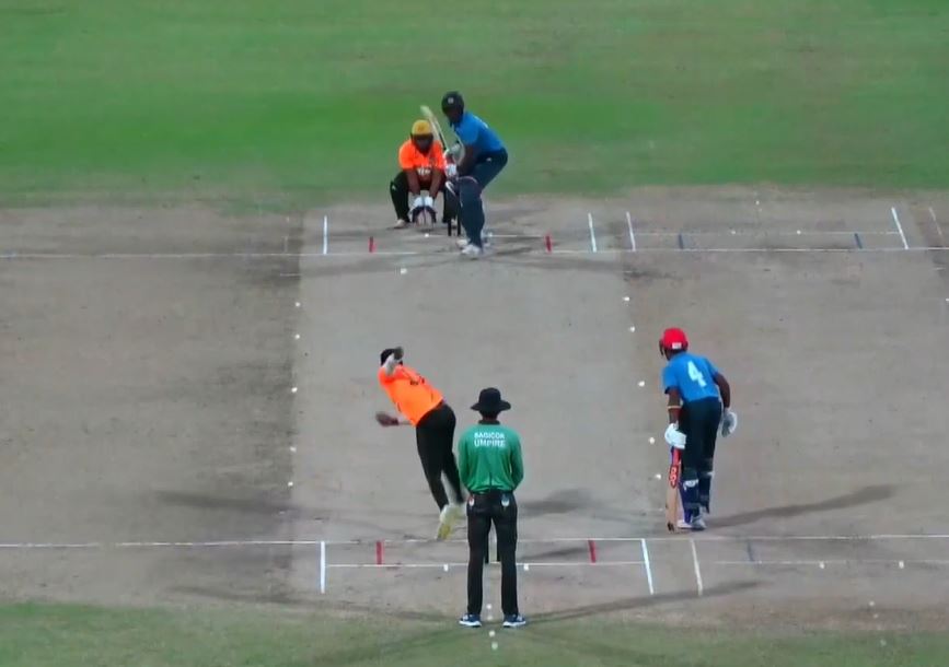 3 Fours, 3 Sixes! Amahl Nathaniel's sensational 44*