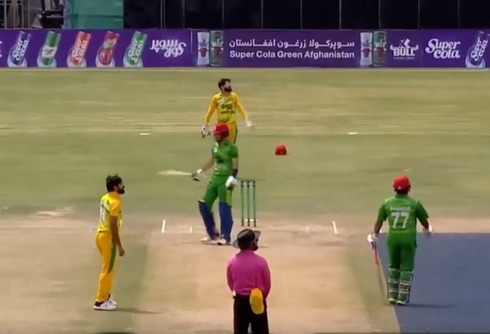 3 for 44! Karim Janat strikes with the ball