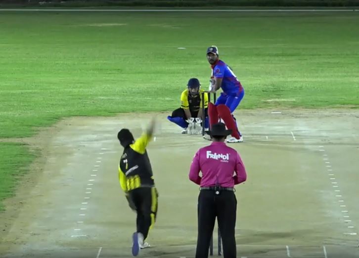 7 Sixes! Kumaran Ravi sizzles with 25-ball 59
