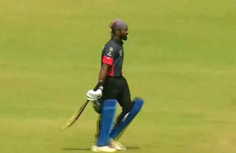 Manikandann S unfurls sublime sixes with 31-ball 100*