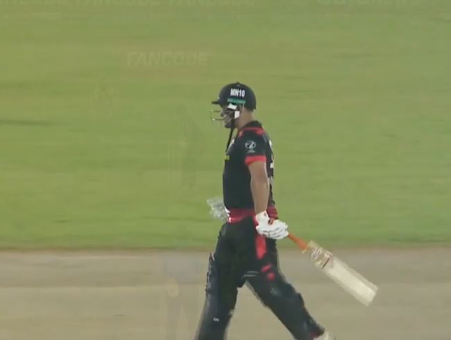 Mohammad Nadeem motors Sharjah's chase with a crucial 64*