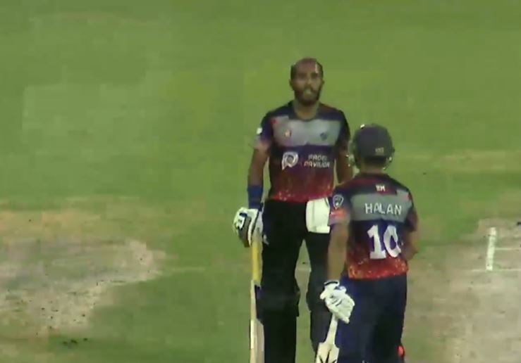 9 Fours! Samal Udawaththa sizzles with 36-ball 56