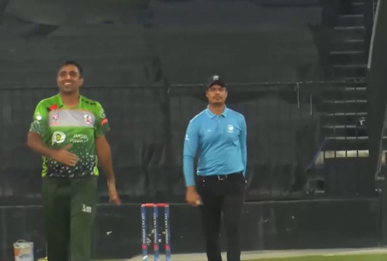 4 for 13! Faisal Baig continues his purple patch