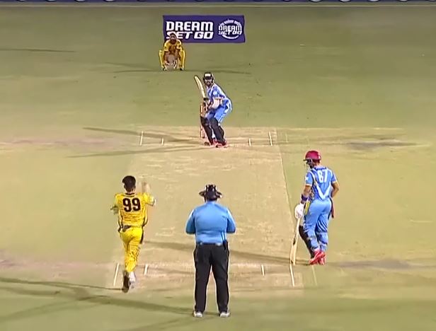 Abu Dhabi sail past Emirates Blues by 5 wickets