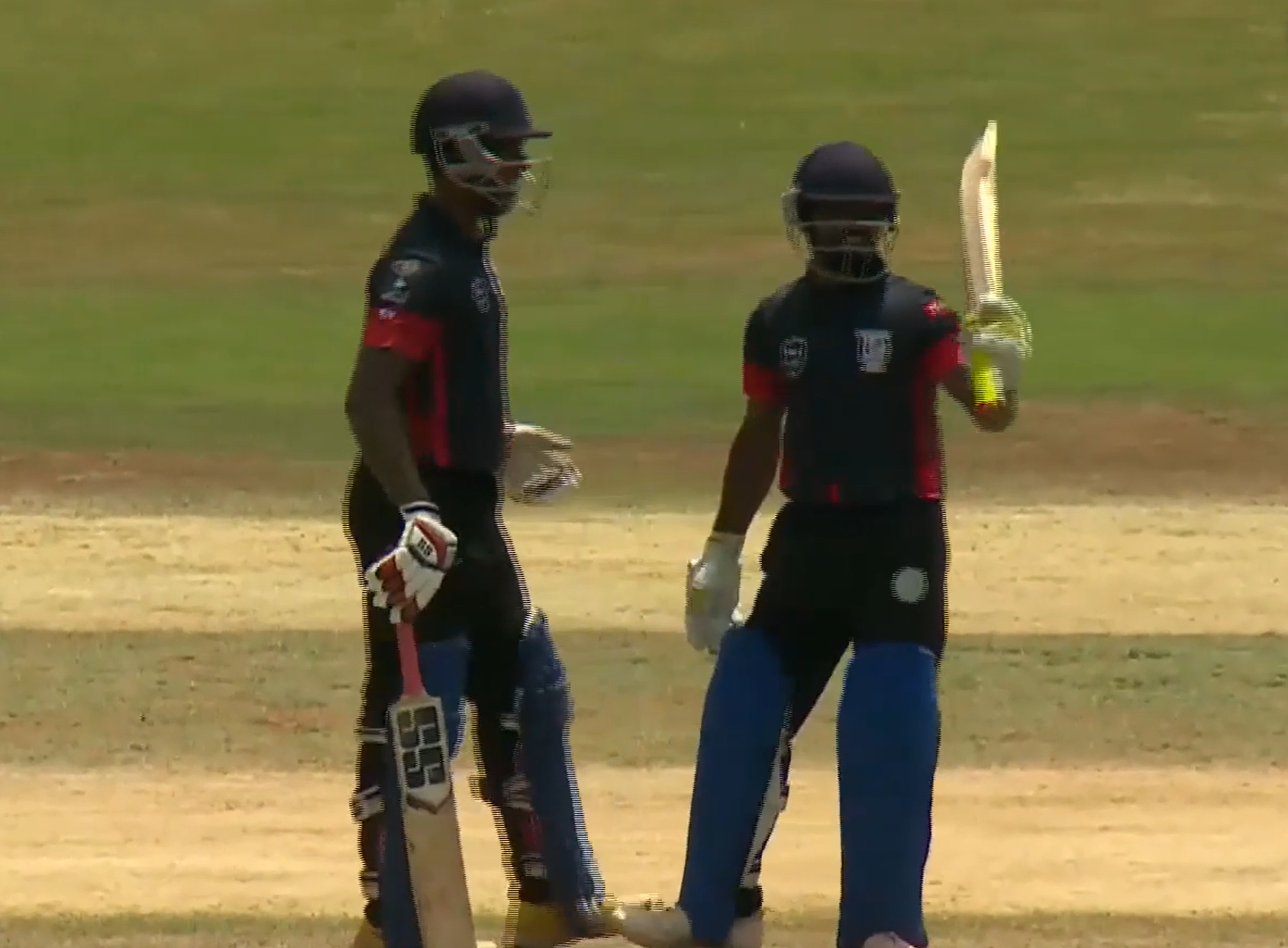 85 off 25! Manikandann S anchors Titans