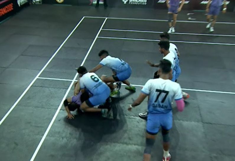 Spirited Hampi Heroes edge past Aravalli Arrows 34-29