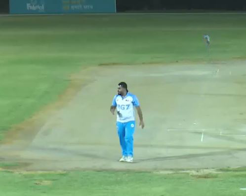 Nabeel Asmat Javed shines with a 3-fer