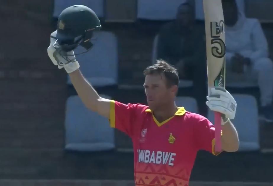Sean Williams leaves OMN's bowlers in shambles with exquisite 142