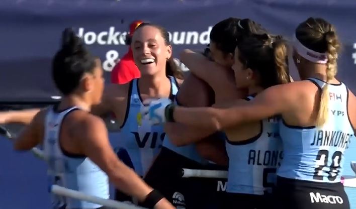 Audacious Argentina humble China 2-1