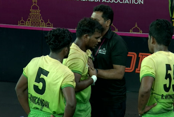 Ajay Muthaiya torments Hampi Heroes' raiders