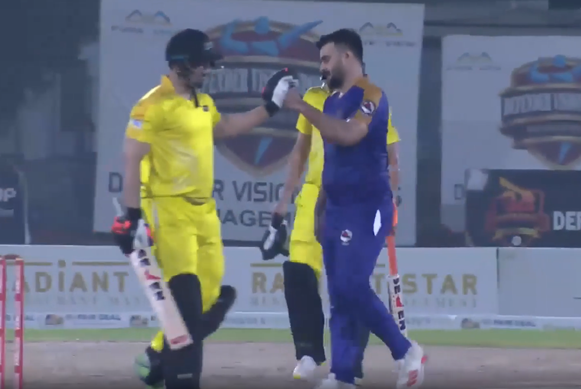 Chittagong Kings fight hard to pip Seven Districts by 5 runs