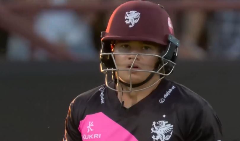 Smeed gives brisk start to Somerset with his valiant 78