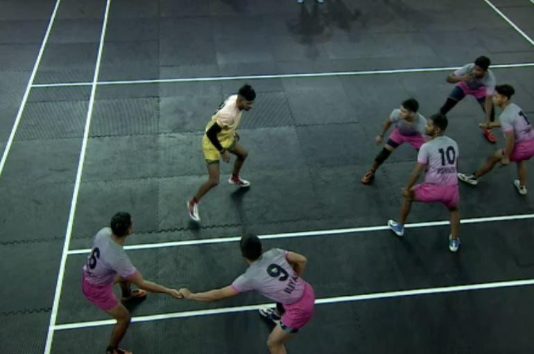 14 Raid Points! Kumar Roy puts on a show