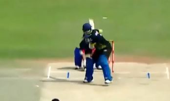 51 off 27! Rinki Rajak goes on a rampage
