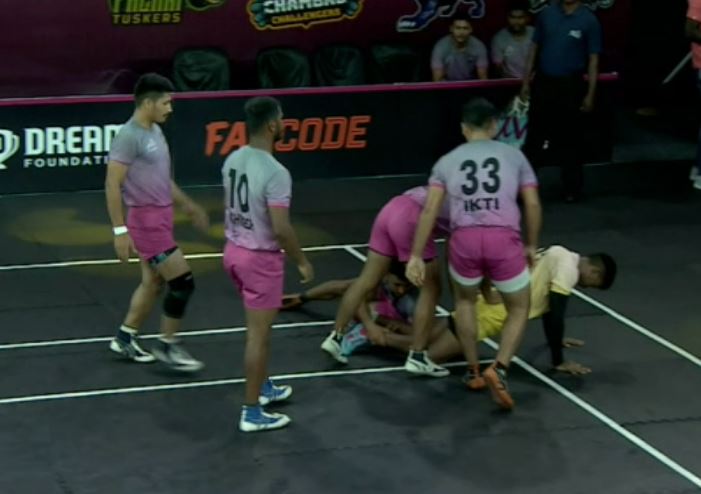 Iranjit Singh's defense handicaps Sindh's raiders