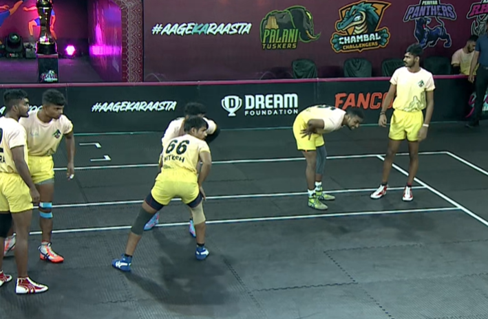 Nilgiri Knights waltz past shaky Sindh Sonics 31-20