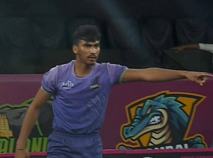 Navpreet's clinical raid stuns Chambal Challengers