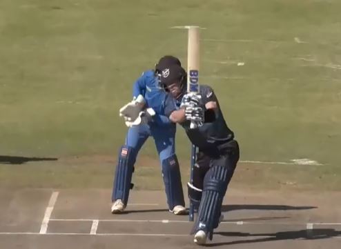Scholtz's valiant 59 helps Eagles put up 226