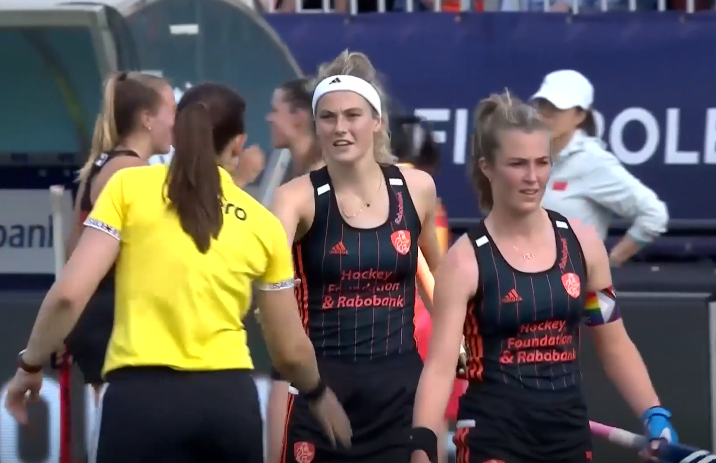 Upbeat Netherlands outsmart China 4-0