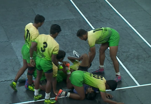 Tamilarasan Kalasamy's sturdy defence against Periyar Panthers