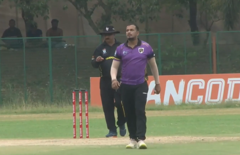 Rakesh Pattnaik spins his web with a 3-fer