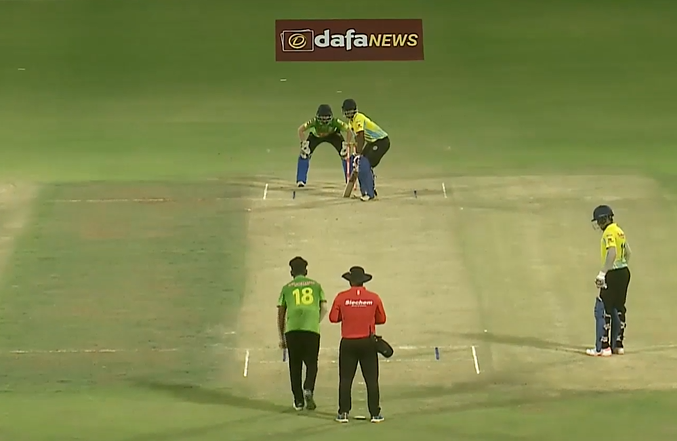 55* off 30! Baskaran Surendar guides Lions to 140