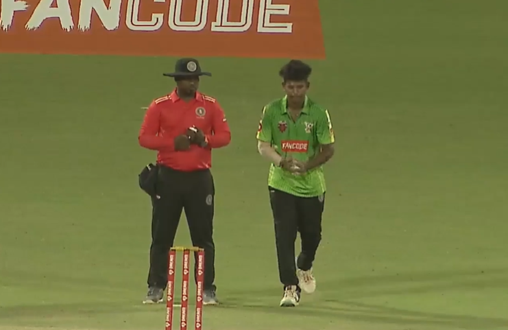 3-fer! SB Sai Chetan runs rings around Lions