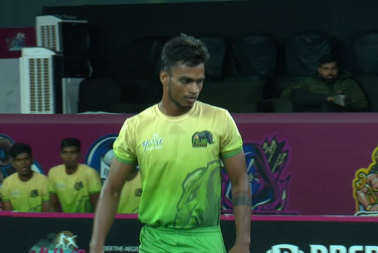M Ram Kumar sizzles with 17 Raid points