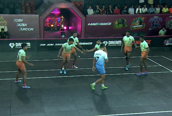 Chola Veerans pummel Hampi Heroes 43-34