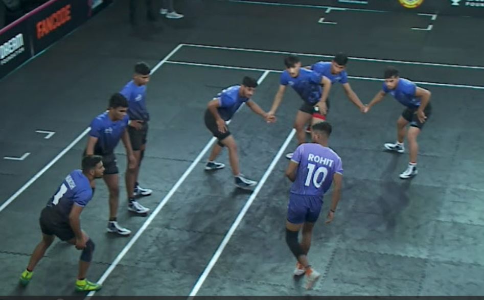 Mukesh Choudhary pumps the brakes for Periyar Panthers