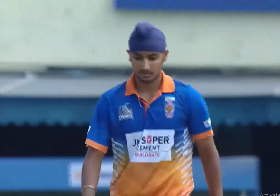 Emanjot Singh Chahal haunts Royal Phantoms with 4/36