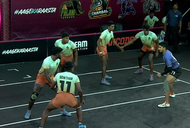 9 Raid points! Richhpal Jaat wreaks havoc against Veerans