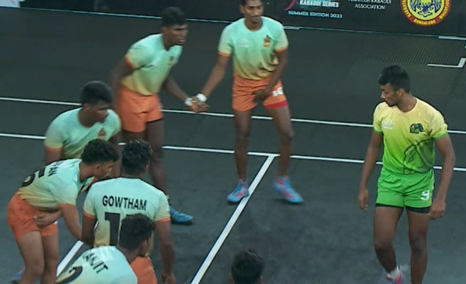 Stuwart Singh shines with 8 Raid points