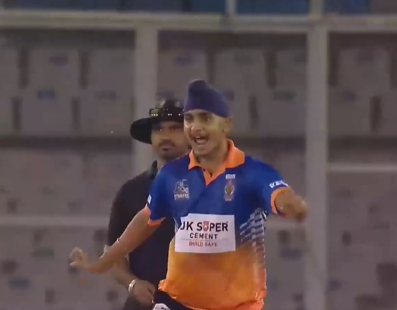 Clinical Emanjot Singh Chahal strikes with 3/22