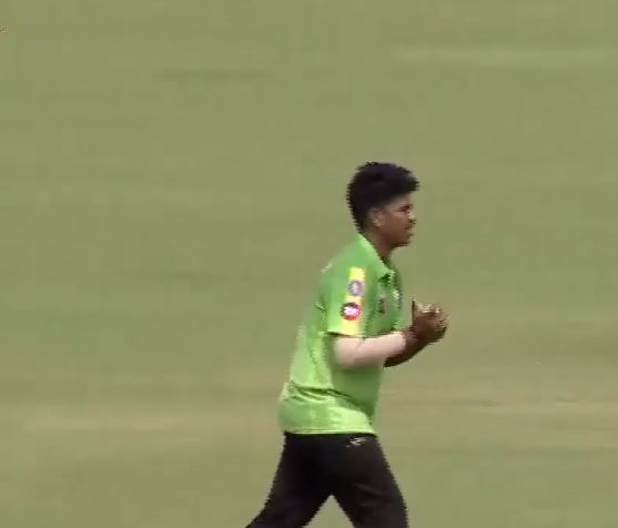 SB Sai Chetan haunts Panthers with 3/27