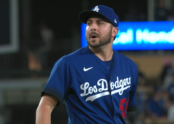 MLB: Los Angeles Dodgers v Pittsburgh Pirates - Highlights
