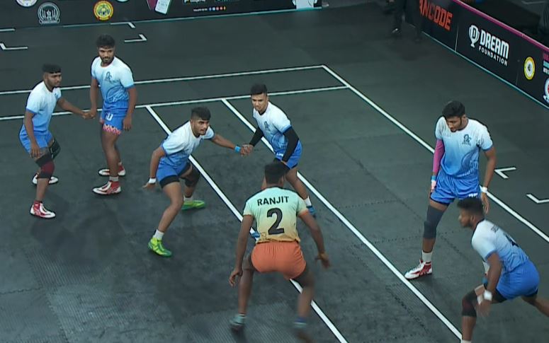 Sukesh Kulal rattles Chola's raiders with his defense