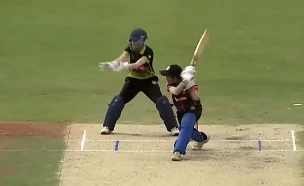 Princess sail past Queens by 6 wickets