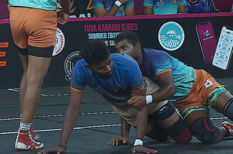 Vasanth Murugan's kamaal raids against Chambal Challengers