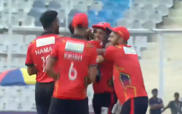 Last Ball Thriller! BLV Blasters pip Super Strikers by 2 wickets