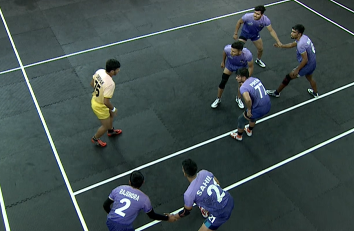 Rajendra Bhakar's resilient tackles against Sindh Sonics