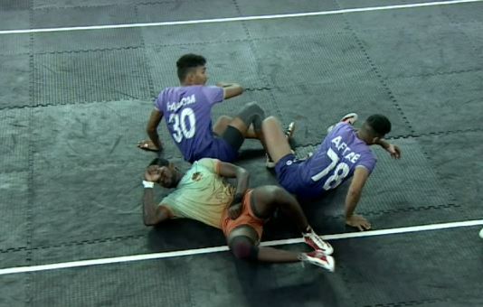 31-28! Chola Veerans inch past Aravalli Arrows