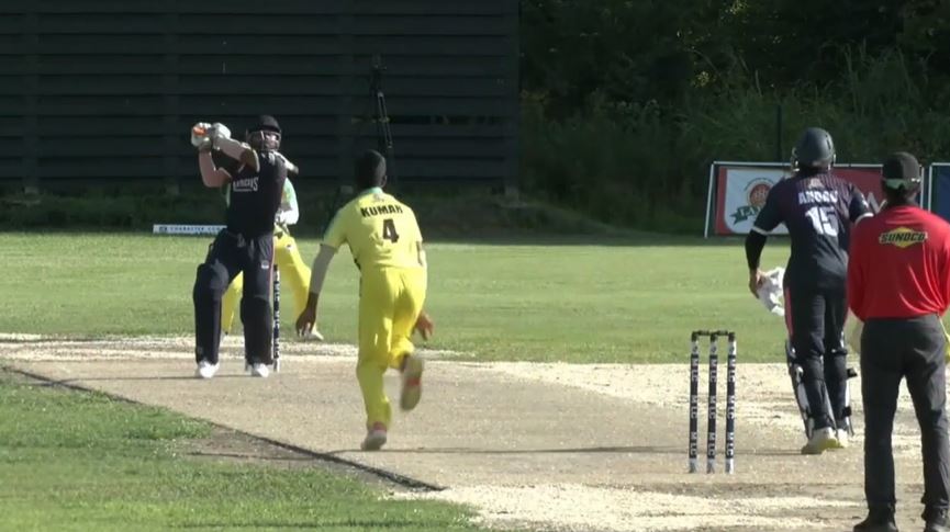 3 for 16! Akhil Kumar's disciplined spell
