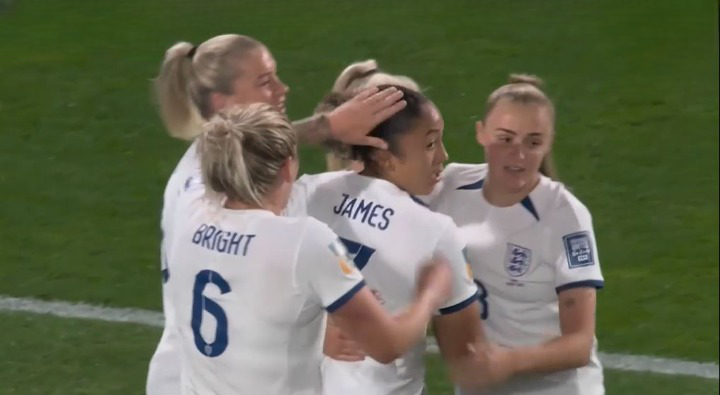 Rampant England rout China 6-1