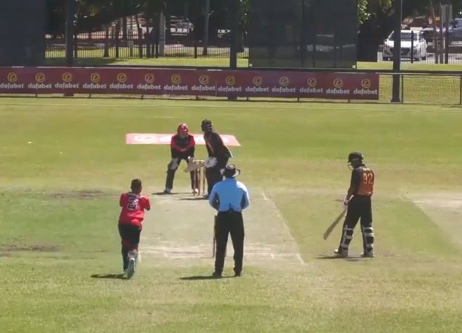 Ab Das spins his web with a 3-fer