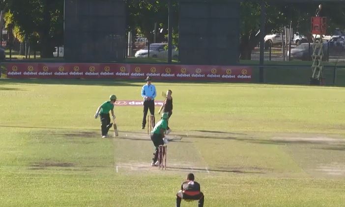 3 for 17! Brodie Symons delivers with the ball